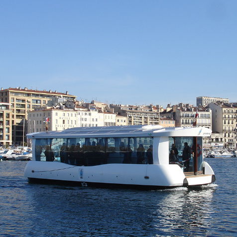 Barco profesional barco turístico - Ferryboat Marseille - Alternatives Energies - catamarán / eléctrico