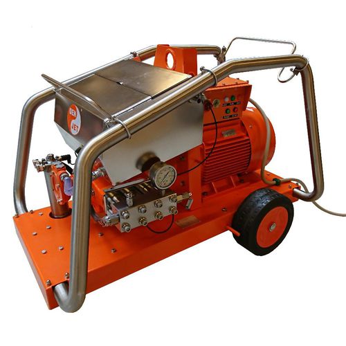 Limpiador de alta presión marino - CE40 Series - DEN-JET Marine Pte - para buque / móvil / motor eléctrico