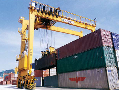 Grúa apiladora de contenedores con neumáticos - 40 LT - Hyundai Samho Crane Division
