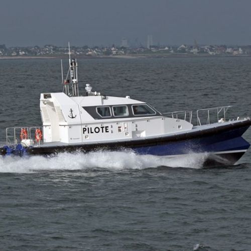 Barco profesional embarcación piloto - ORC 150 - Bernard Shipyard - intraborda / GRP