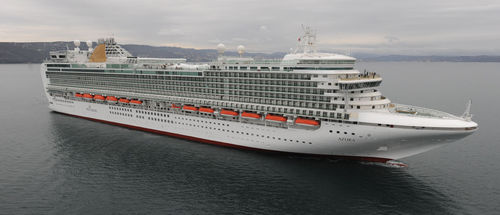 Buque de crucero - AZURA - Fincantieri - Cantieri Navali Italiani