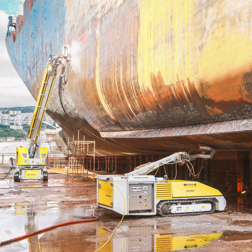 Limpiador de alta presión para astillero naval - DOCKBOY - Hammelmann GmbH - móvil / motor diésel