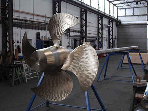 Hélice para buque - CPP - Schaffran Propeller + Service - de paso variable / línea de eje / 4 palas