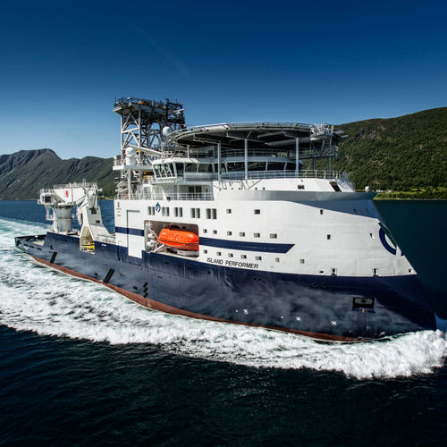 Buque de servicio offshore para la construcción - Island Performer - ULSTEIN