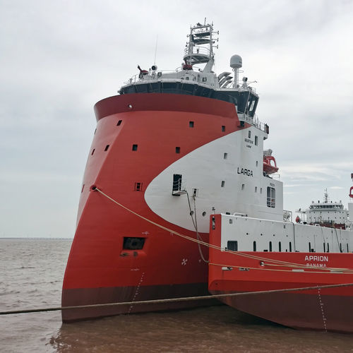 Buque de servicio offshore buque de suministro para plataformas PSV - Larga - ULSTEIN