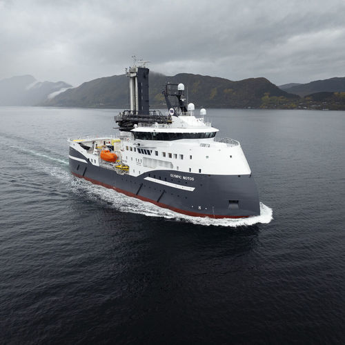 Buque de servicio offshore para parques éolicos - Olympic Notos - ULSTEIN