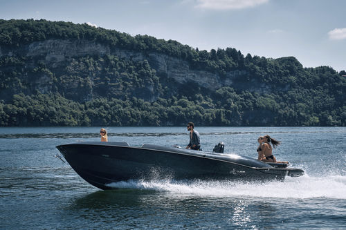 Barco open fueraborda - Virgo TT - CLEAR - con consola central / 10 personas máx. / con solárium