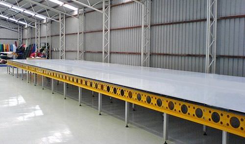 Mesa de corte de aspiración - AERONAUT - para astillero naval