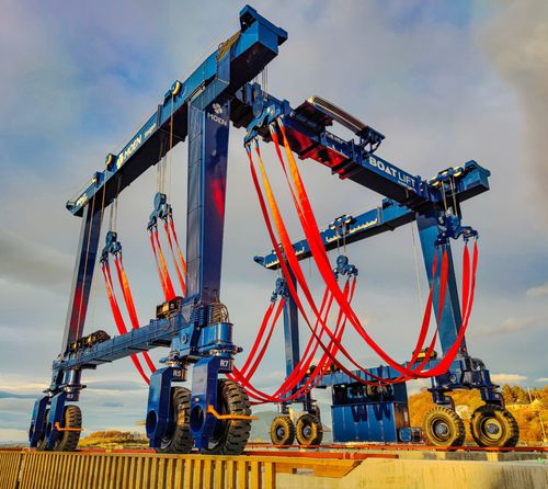 Travel lift controlado a distancia - BL220TLA-90°RC - BOAT LIFT - con dirección en todas las ruedas / para cargas pesadas / de ancho ajustable
