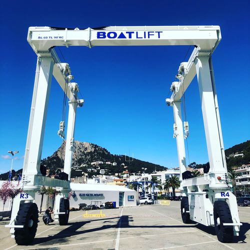 Travel lift controlado a distancia - BL60TL-90°RC - BOAT LIFT - con dirección en todas las ruedas / de elevación