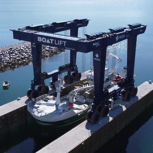 Travel lift controlado a distancia - BL670TL-90&deg;DSC - BOAT LIFT - con dirección en todas las ruedas / para cargas pesadas / de elevación