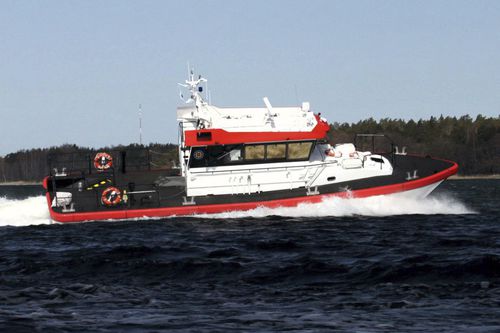 Barco profesional barco de búsqueda y rescate - Svante G  - UKI Workboat - intraborda / de aluminio