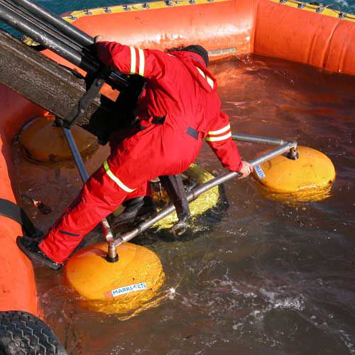 Skimmer de hidrocarburos de rebosadero - Markleen Terra - para aguas tranquilas