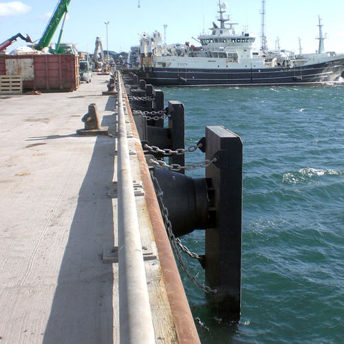 Defensa para puerto - DCN - DockGuard Ltd - de pantalán / cónica / Dropstitch