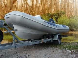 Embarcación neumática fueraborda - Marlin - 480 - RIKU-Küffer - semirrígida / con consola jockey / para la pesca