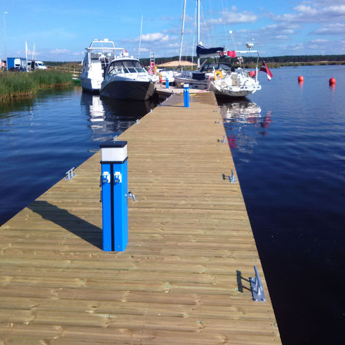 Torreta con iluminación integrada - ORIGINAL - Marina & Holiday Park Solutions Ltd - RMCS - de suministro eléctrico / de suministro de agua / para pantalán