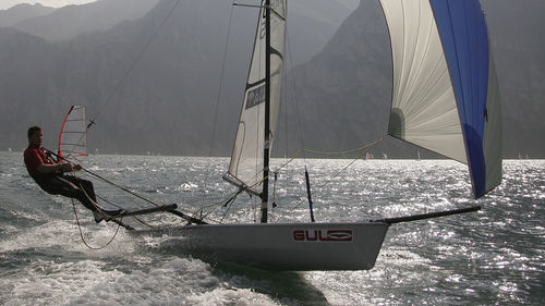 Barco de vela ligera individual - 700 - RS Sailing France - skiff / de regata / con un trapecio