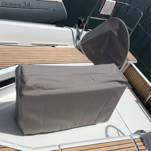 Funda protectora para mesa de cockpit - Oceanis 34.1 - TTOP Nautic - para velero / de PVC / marrón