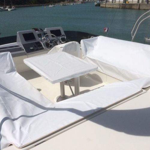 Funda protectora de barco - Swift Trawler 41 Fly - TTOP Nautic - para mesa de cockpit / de PVC / gris