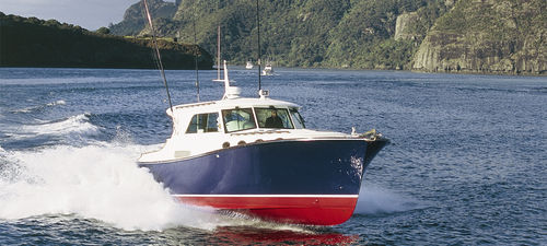 Barco cabinado intraborda - Rhythm - LOMOcean Design - diésel / de pesca deportiva / lobster
