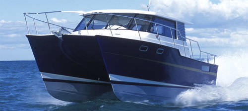 Barco cabinado catamarán - Pacific Northwest - LOMOcean Design - intraborda / diésel