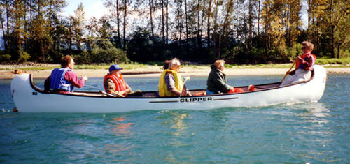 Canoa multiusos - Mariner - Clipper Canoes - para 8 personas / de fibra de vidrio / de Kevlar®