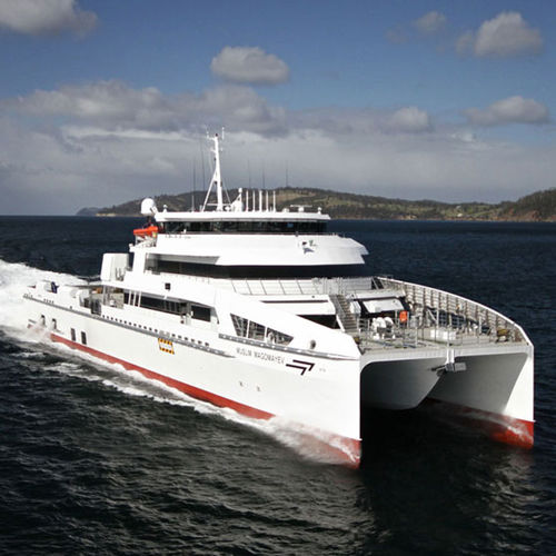 Buque de servicio offshore de transporte de tripulación - Muslim Magomayev - Incat Crowther - DNV-GL / de alta velocidad
