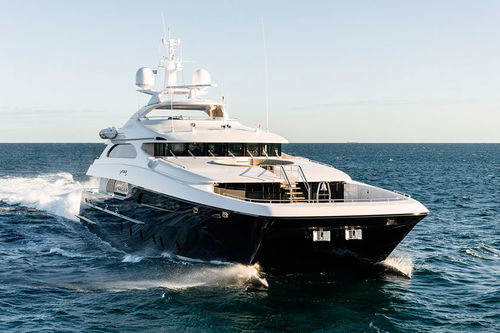 Yate a motor catamarán - Zenith - Incat Crowther - de crucero / con caseta de timón / de desplazamiento