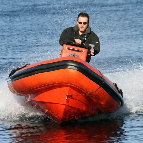 Embarcación neumática fueraborda - 4.8M MULTI PURPOSE - Tornado Boats - RIB / con consola central / open
