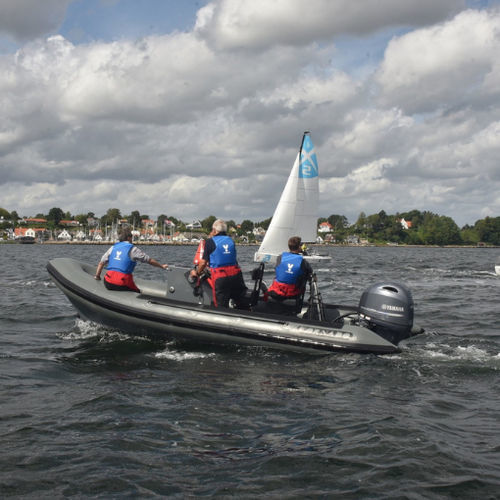 Embarcación neumática fueraborda - 5.8M - Tornado Boats - semirrígida / open / con consola jockey