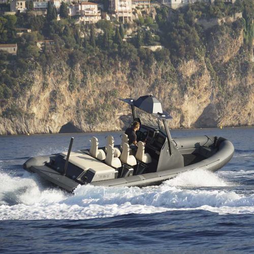 Embarcación neumática intraborda - T/T Roe - Xtenders - RIB / con consola central / open