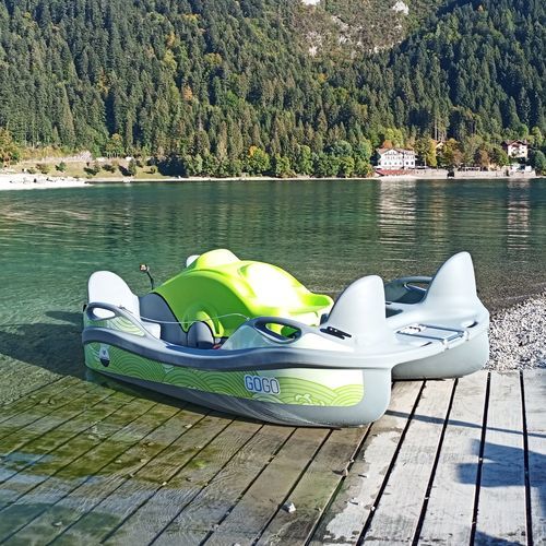 Hidropedal para 5 personas - Gogo Smart - GARDASOLAR SRL - multicolor / propulsión eléctrica
