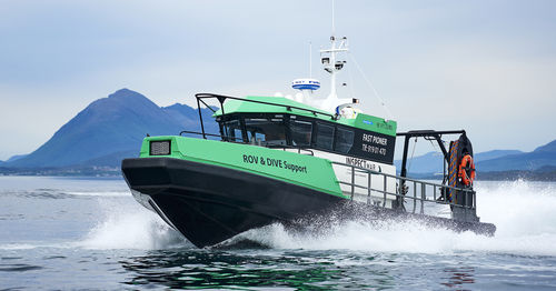 Barco profesional barco de salvamento - HB 1411 LDC - HUKKELBERG BOATS - barco de trabajo / embarcación de apoyo al buceo / embarcación de servicio