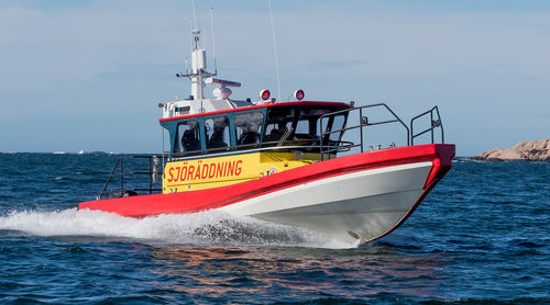 Barco profesional barco de salvamento - 11 M - Swede Ship Marine AB - fueraborda / de composite