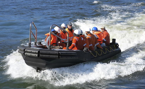 Barco profesional barco de trabajo - Rhino 600 EHD - Rhino Marine Products (Pty) Ltd - fueraborda