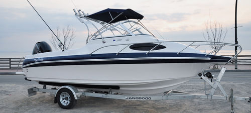 Barco de motor de pesca-paseo fueraborda - 543F / 602F / 675F - Hyundai Lifeboats Co., Ltd.  - de pesca-paseo / 7 personas máx. / 8 personas máx.