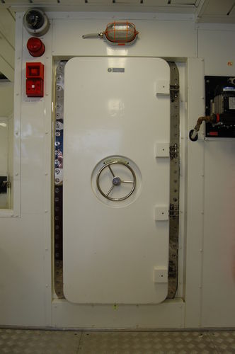 Puerta para yate - DEMON - Metalstyle Srl - resistente al agua