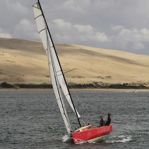 Velero daysailer - X.O - CHANTIER DES ILEAUX - con 4 literas / de madera / con bauprés