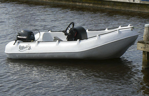 Bote fueraborda - 310 - WHALY BOATS  - open / con consola central / rotomoldeado