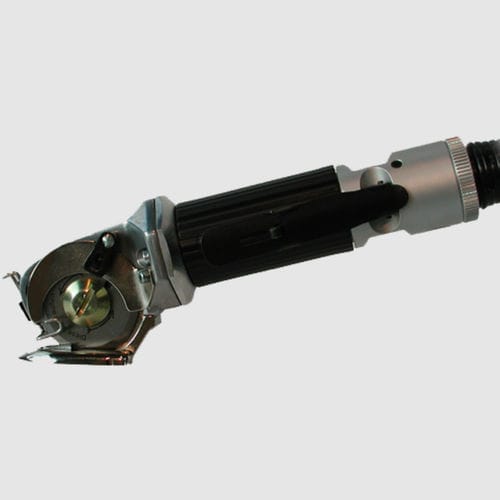Cortadora con cuchilla giratoria - NOVITA Jet - Kuris Spezialmaschinen - eléctrica / neumática / para astillero naval