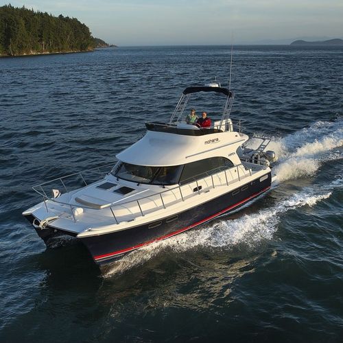 Barco cabinado catamarán - C120  - Aspen Power Catamarans - fueraborda / bimotor / con fly