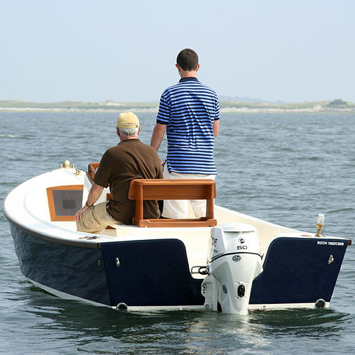 Barco open fueraborda - M500  - Mazury Sp. z o.o.  - con consola central / 5 personas máx. / skiff