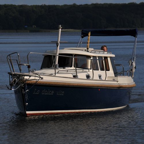 Cabin-cruiser intraborda - 800M - HABER YACHTS Sp. z o.o.  - diésel / de desplazamiento / con cockpit cerrado