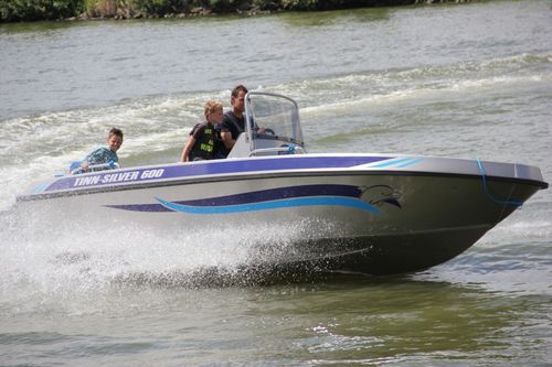 Barco open fueraborda - 600 Sport - Tinn-Silver aluminium boats - con consola central / de deporte / de recreo