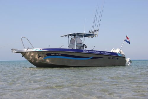 Barco open fueraborda - 800 Offshore - Tinn-Silver aluminium boats - bimotor / con consola central / offshore