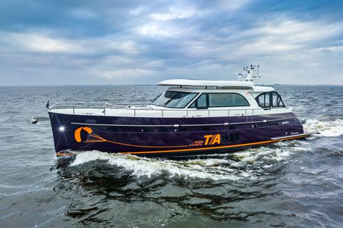 Yate a motor de crucero - 50S TA - Steeler Yachts - con hard-top / a medida
