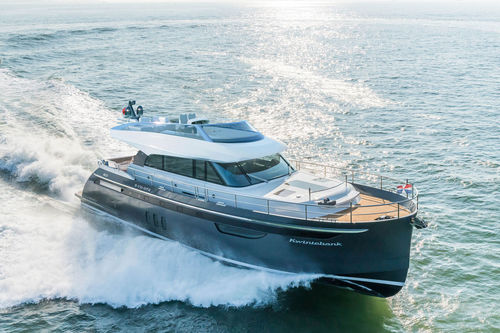 Yate a motor de crucero - 61S - Steeler Yachts - con fly / con 3 camarotes / de desplazamiento