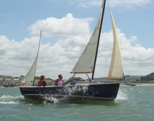 Velero day-sailer - BayRaider - Swallow Yachts - con mástil de carbono
