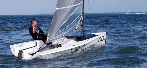 Barco de vela ligera individual - VX EVO - Bennett Yachting - de regata
