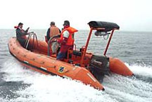 Barco profesional barco de salvamento - FRB 600  - Survitec Zodiac - fueraborda / embarcación neumática semirrígida